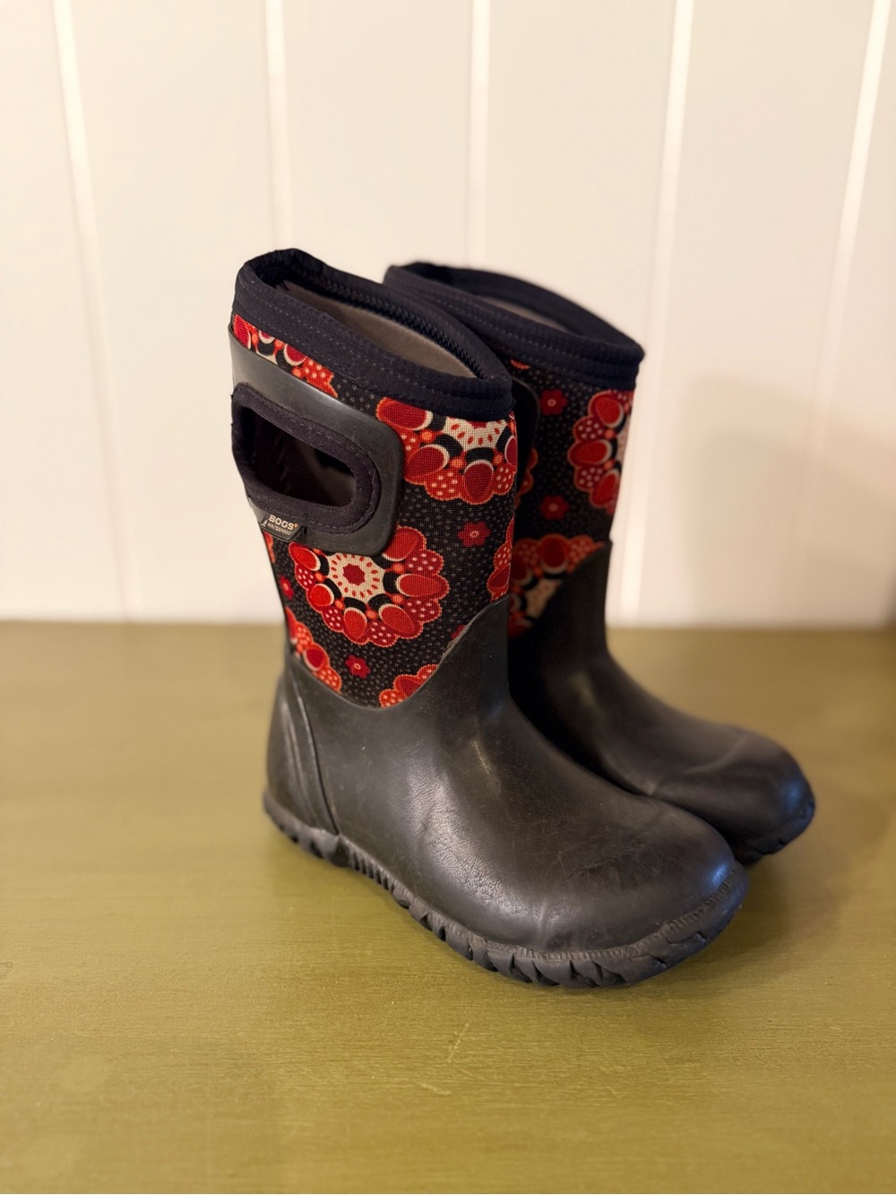 Bogs Kids Waterproof Floral Boots Black & Red
